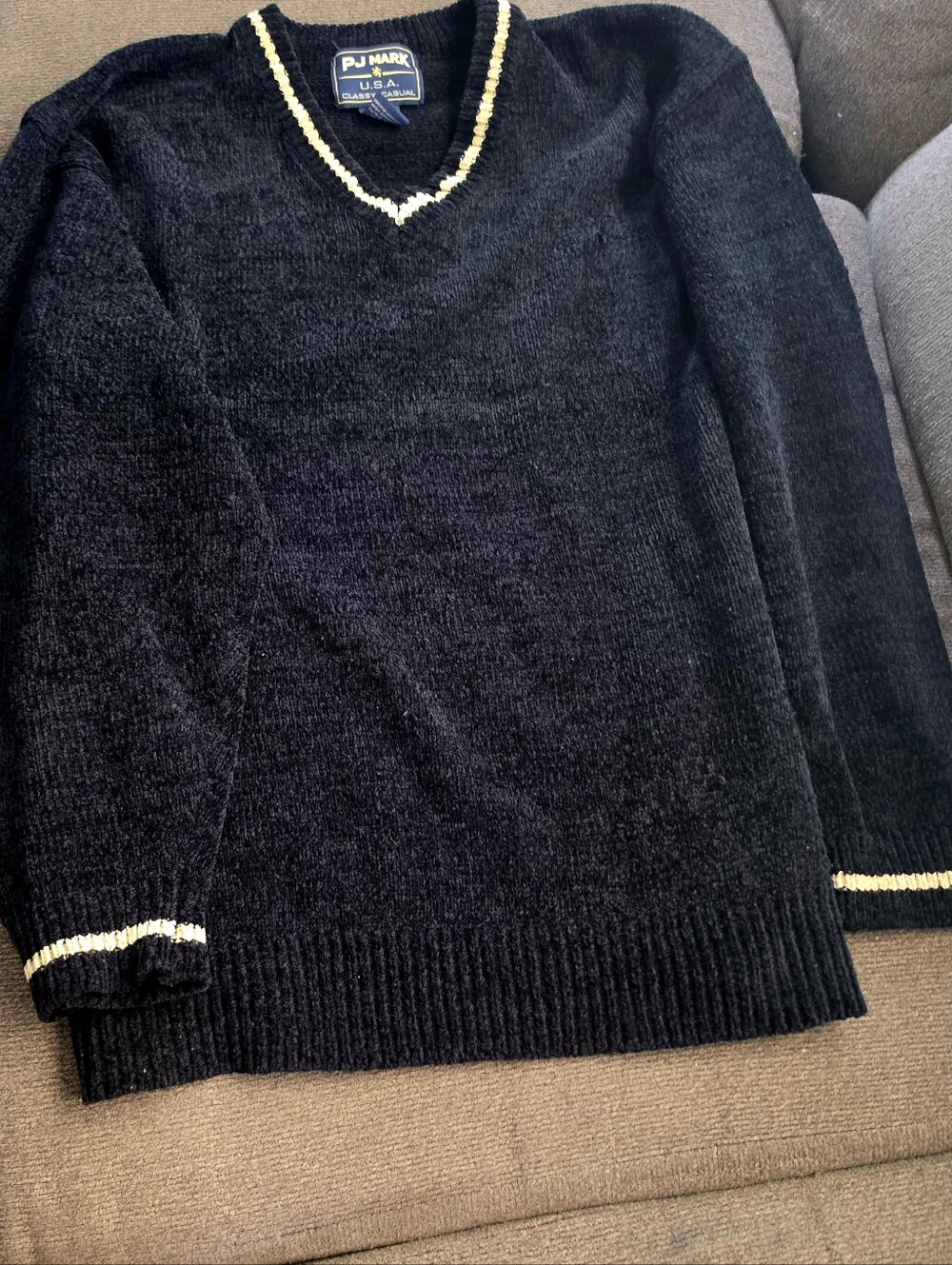 PJ Mark Men's Navy V-Neck Sweater Cream Trim XL Vintage
